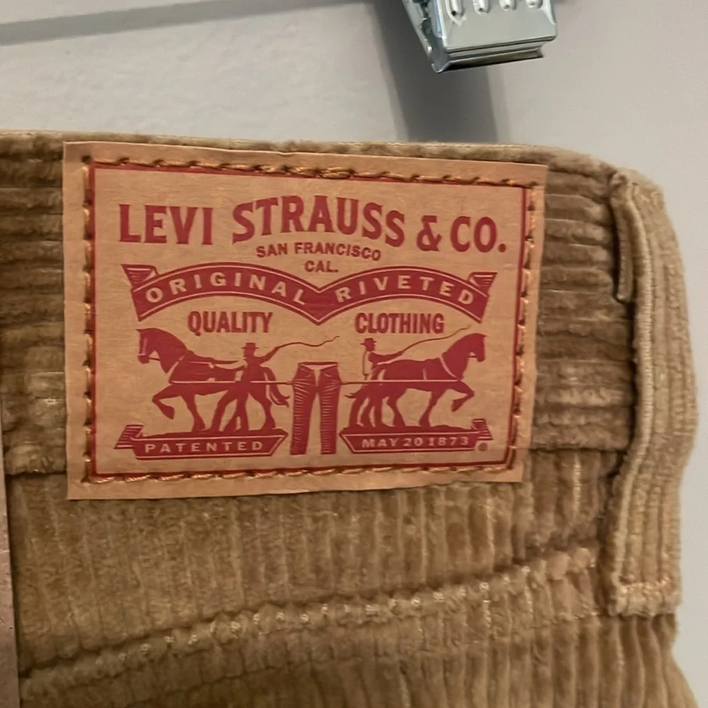 NWT LEVI STRAUSS CORDUROY PANTS TAN - Picture 4 of 9